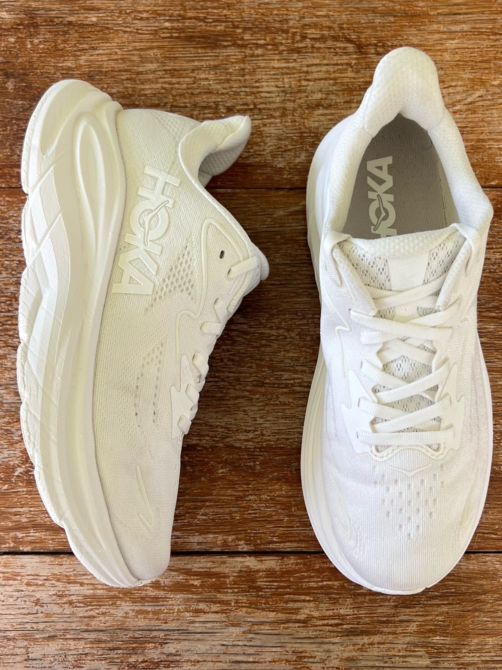 HOKA One One Clifton 10 Women's All-White Lightweight Running Shoes Size 7.5